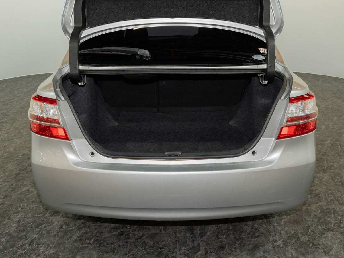 Toyota Premio 2012 - фото автомобиля