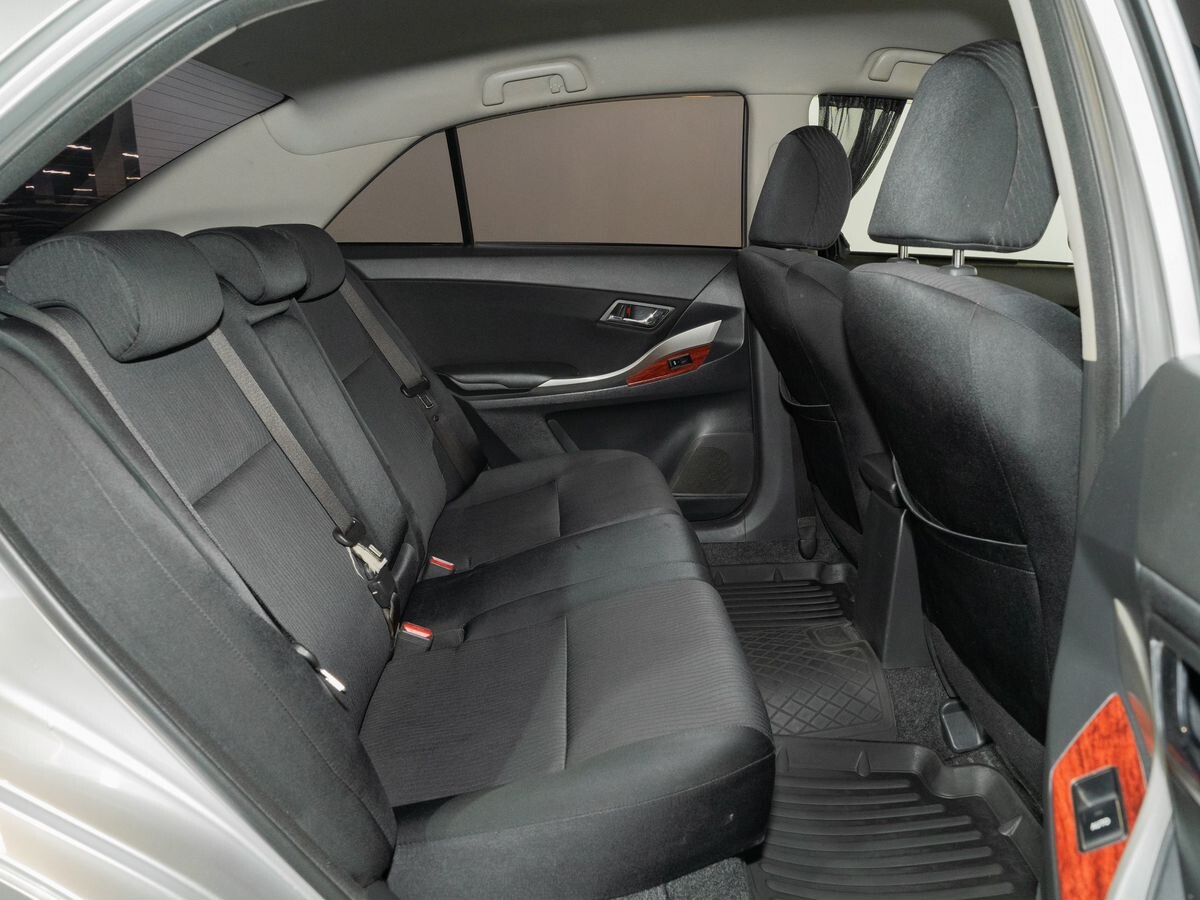 Toyota Premio 2012 - фото автомобиля