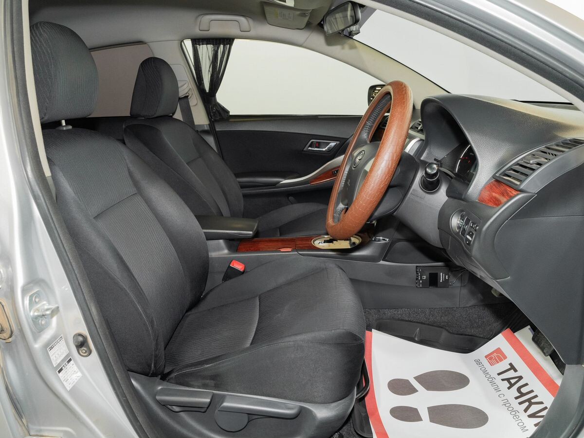 Toyota Premio 2012 - фото автомобиля