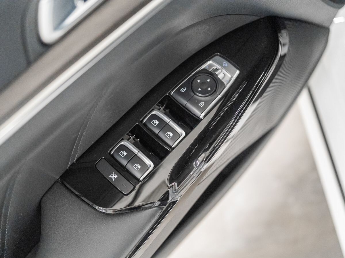 Kia K5 2023 - фото автомобиля