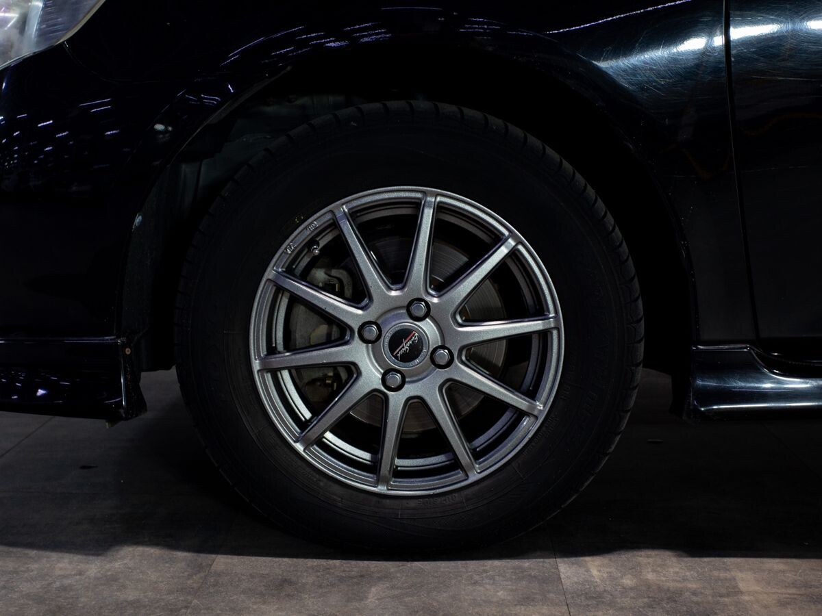 Toyota Corolla 2010 - фото автомобиля