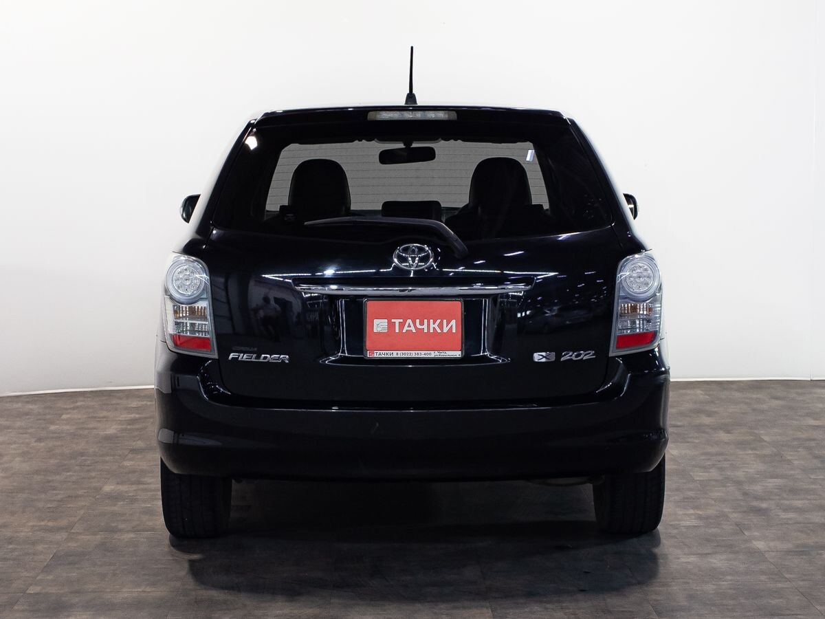 Toyota Corolla 2010 - фото автомобиля