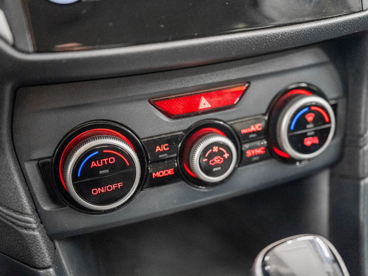 Subaru XV 2018 - фото автомобиля