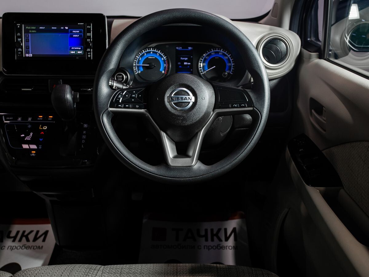 Nissan Dayz 2020 - фото автомобиля