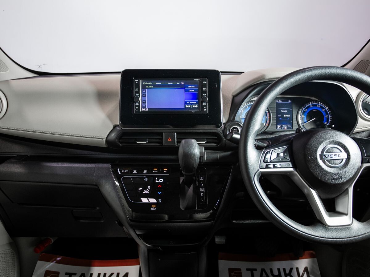 Nissan Dayz 2020 - фото автомобиля