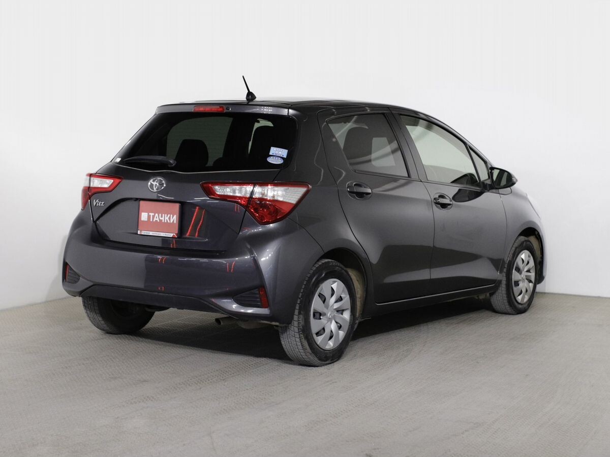 Toyota Vitz 2018 - фото автомобиля