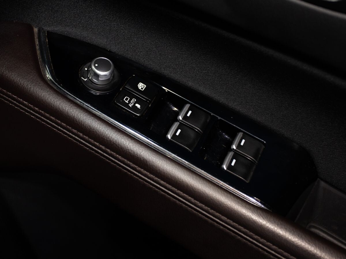 Mazda CX-8 2018 - фото автомобиля