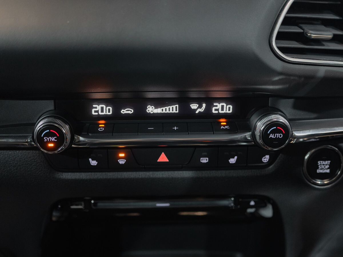 Mazda CX-30 2020 - фото автомобиля