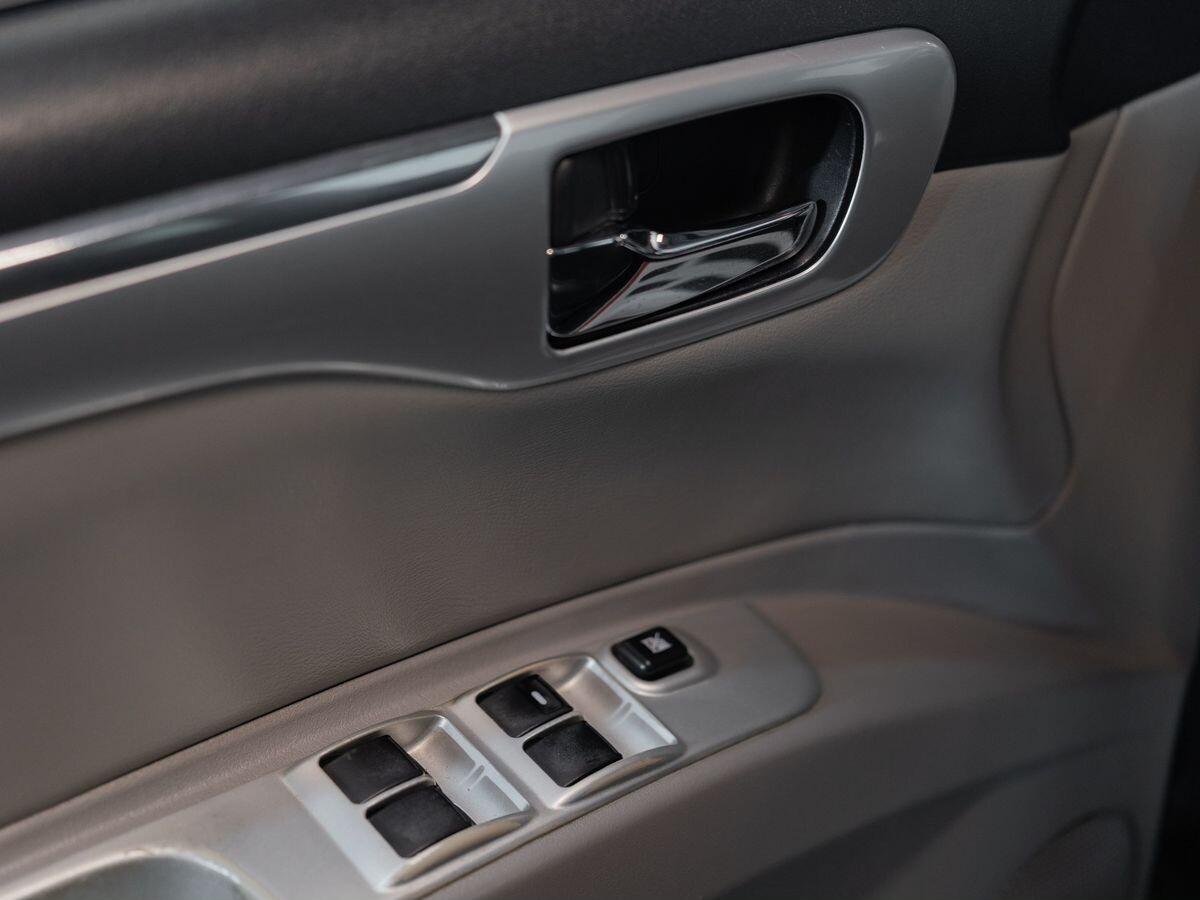 Mitsubishi Pajero Sport 2011 - фото автомобиля