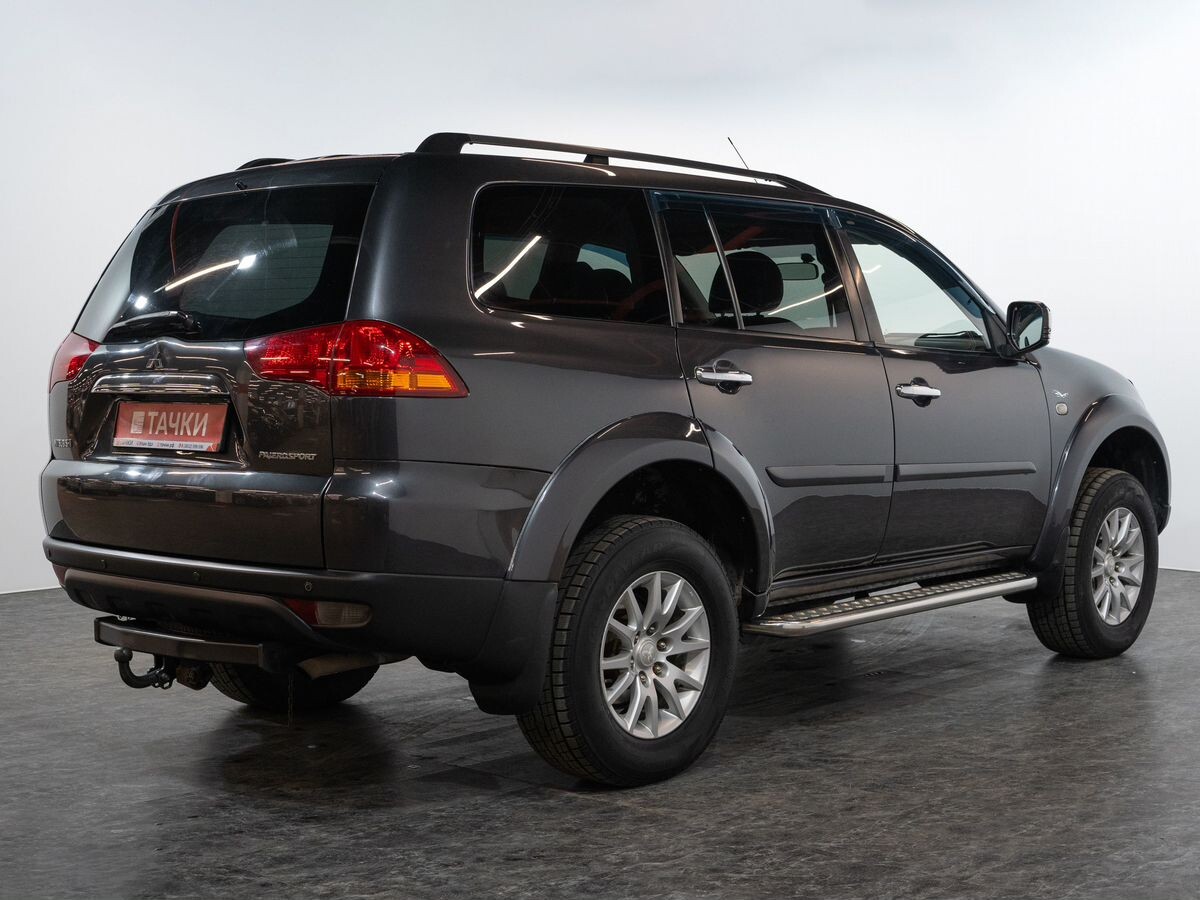 Mitsubishi Pajero Sport 2011 - фото автомобиля