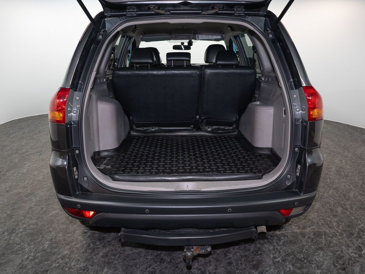 Mitsubishi Pajero Sport 2011 - фото автомобиля