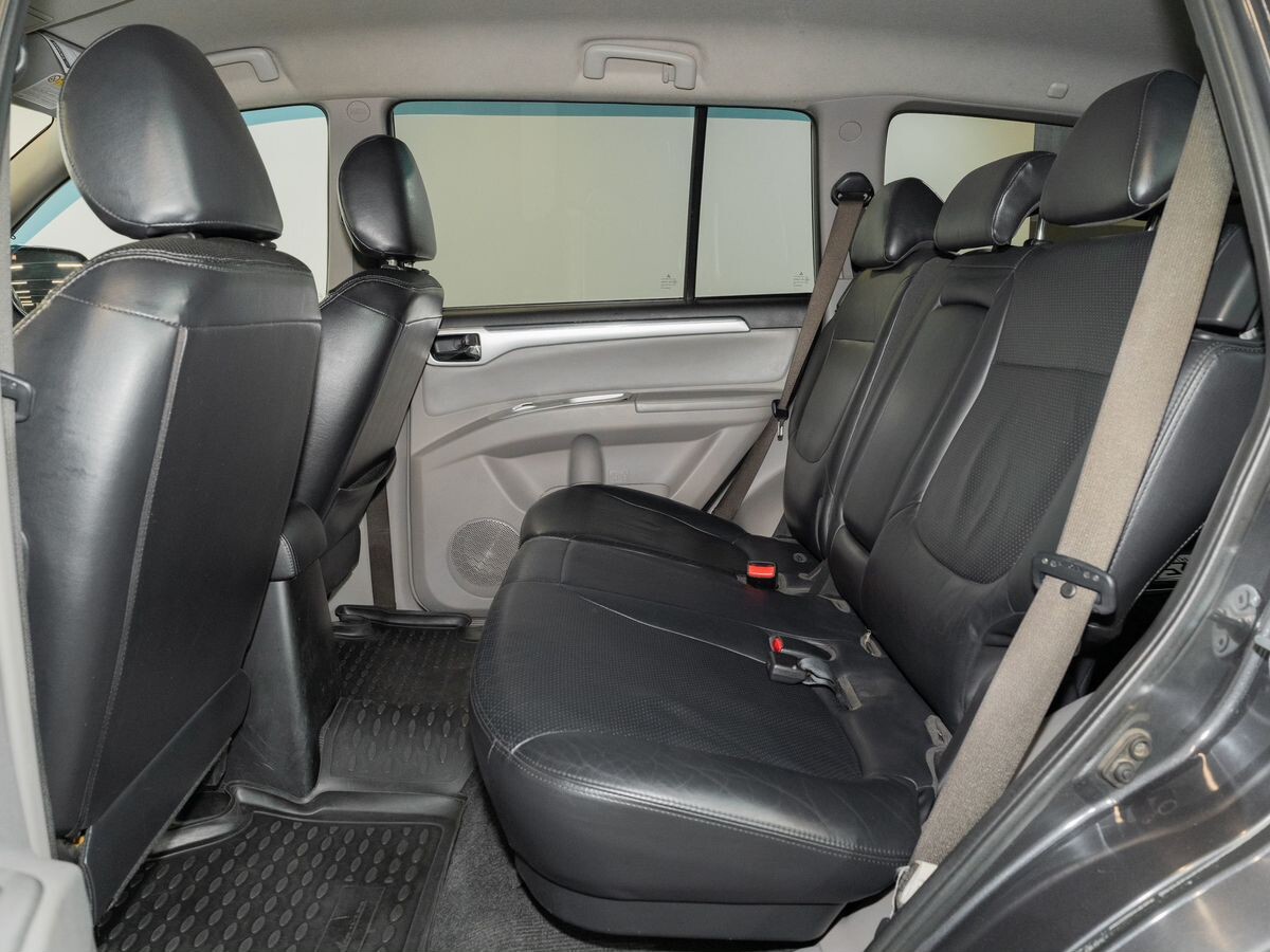 Mitsubishi Pajero Sport 2011 - фото автомобиля