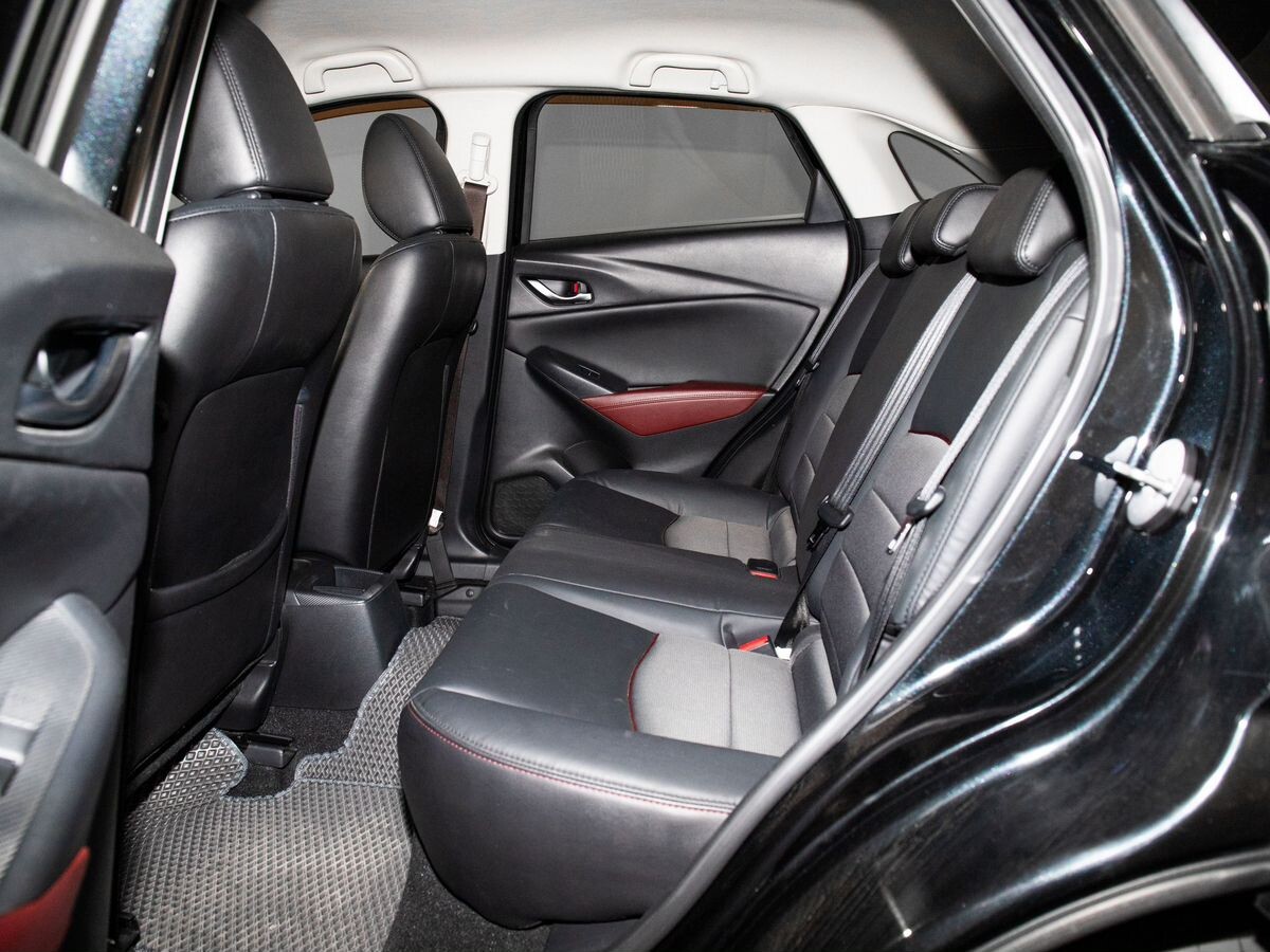 Mazda CX-3 2015 - фото автомобиля