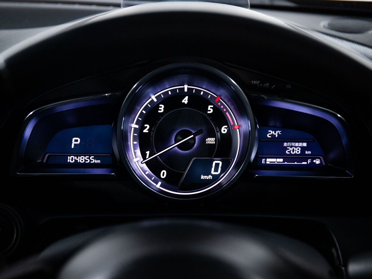 Mazda CX-3 2015 - фото автомобиля