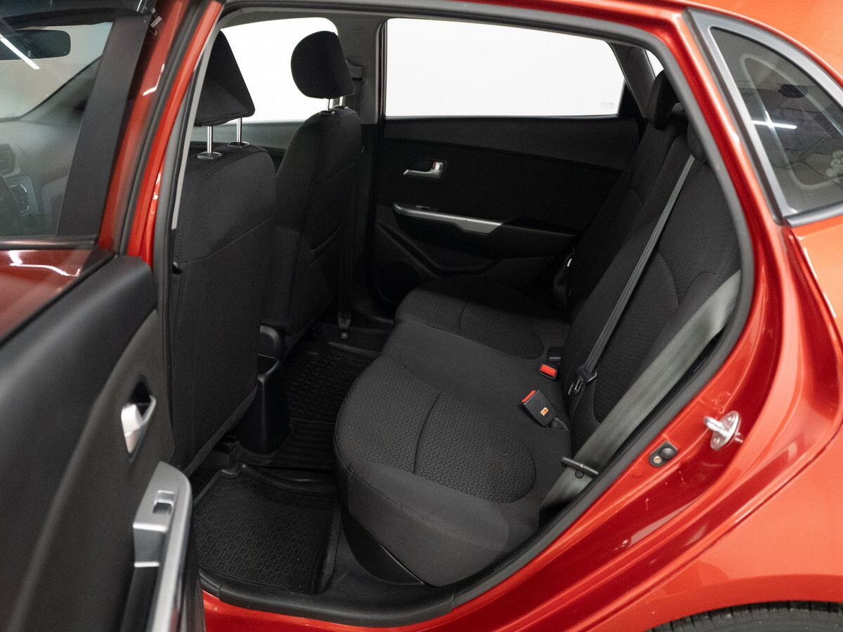 Kia Rio 2012 - фото автомобиля