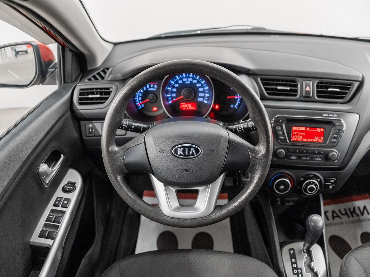 Kia Rio 2012 - фото автомобиля