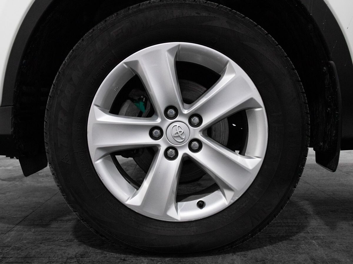 Toyota RAV4 2014 - фото автомобиля