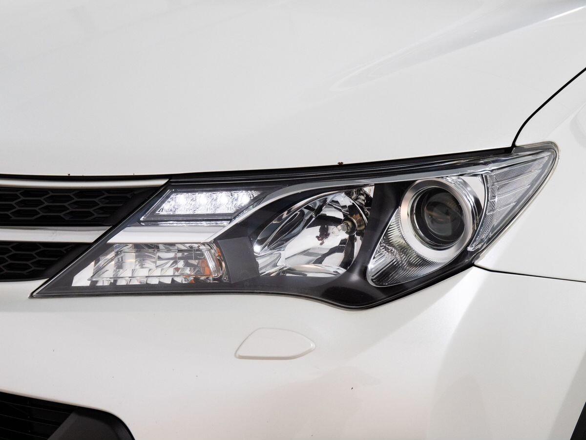 Toyota RAV4 2014 - фото автомобиля