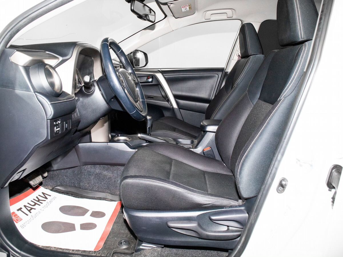 Toyota RAV4 2014 - фото автомобиля