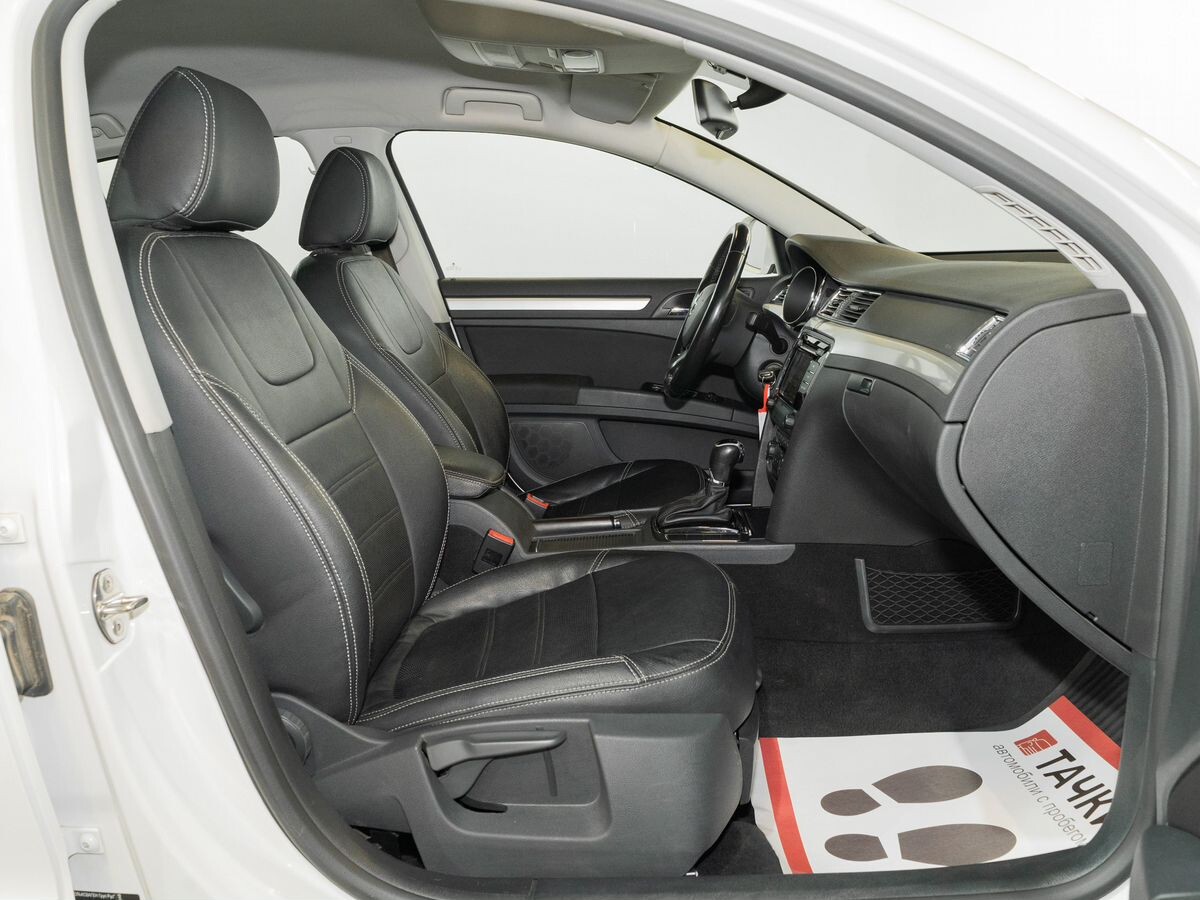 Skoda Superb 2014 - фото автомобиля