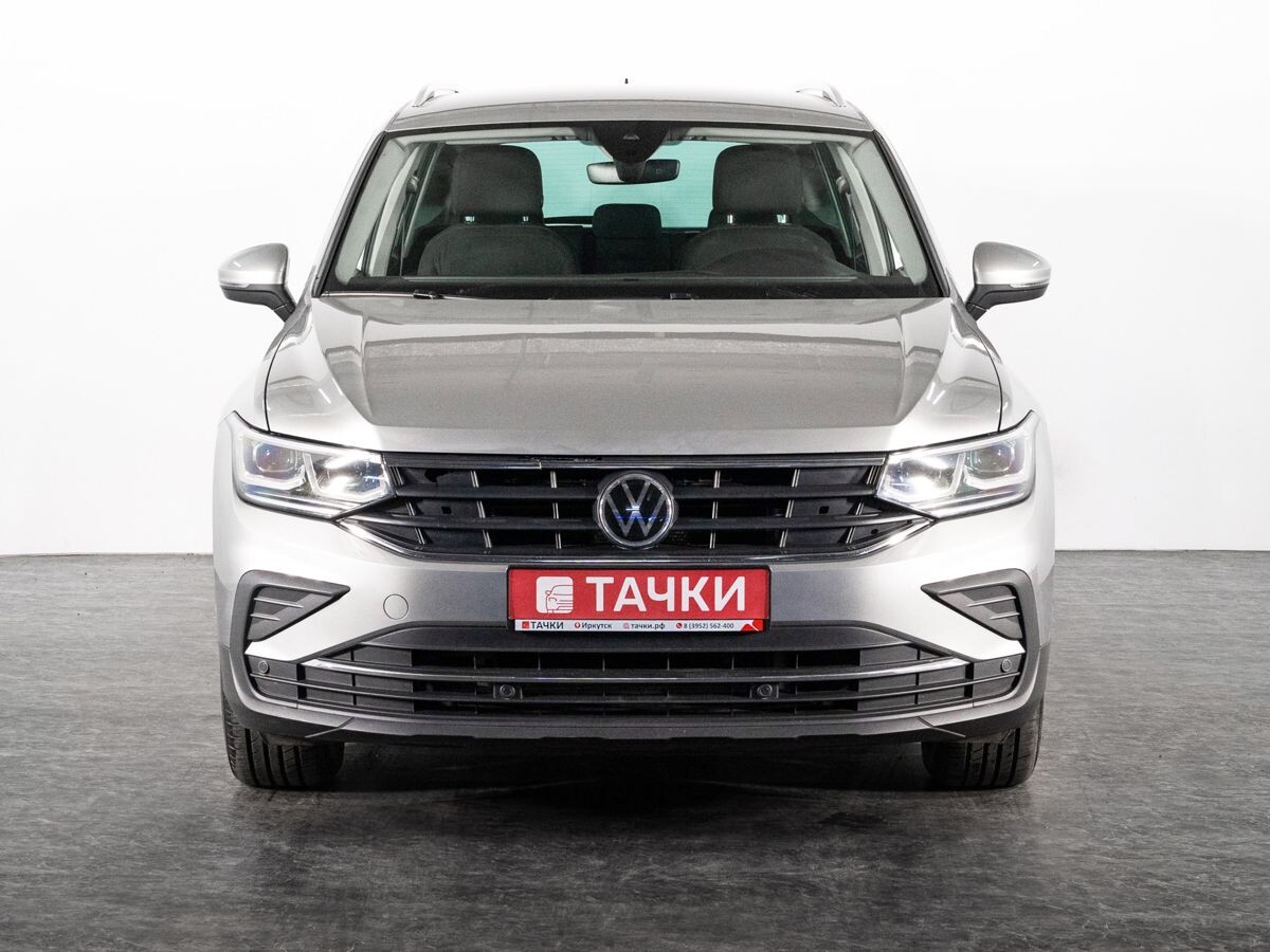 Volkswagen Tiguan 2021 - фото автомобиля