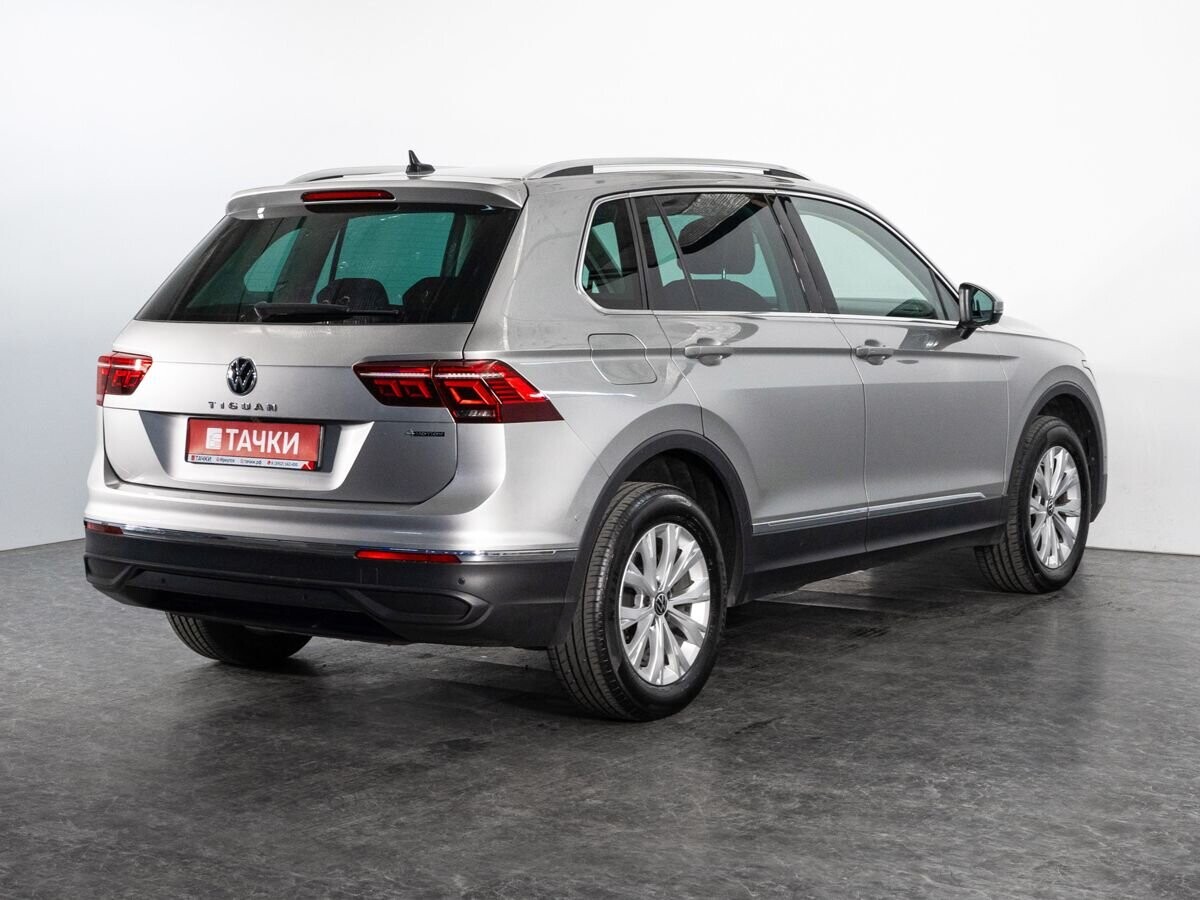 Volkswagen Tiguan 2021 - фото автомобиля