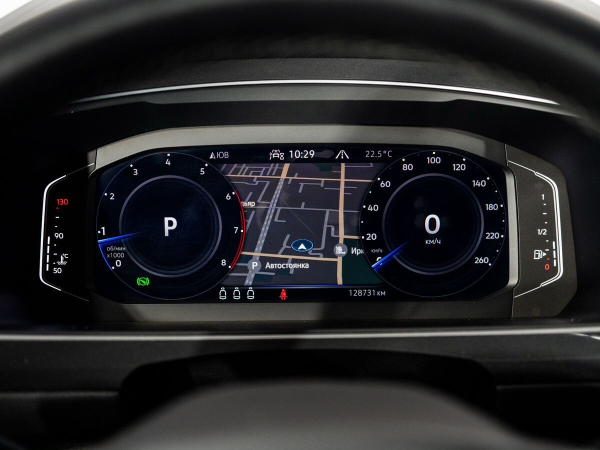 Volkswagen Tiguan 2021 - фото автомобиля