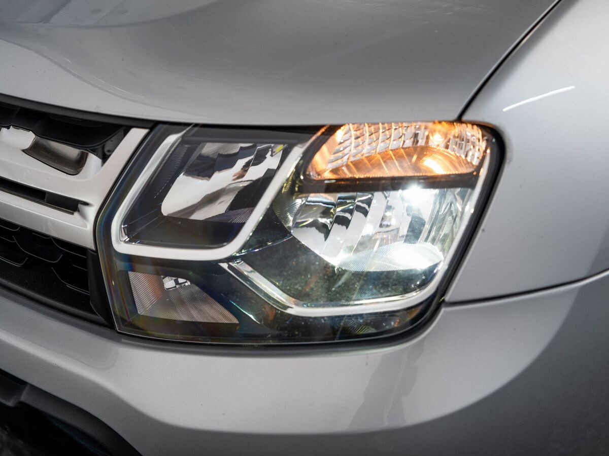 Renault Duster 2019 - фото автомобиля