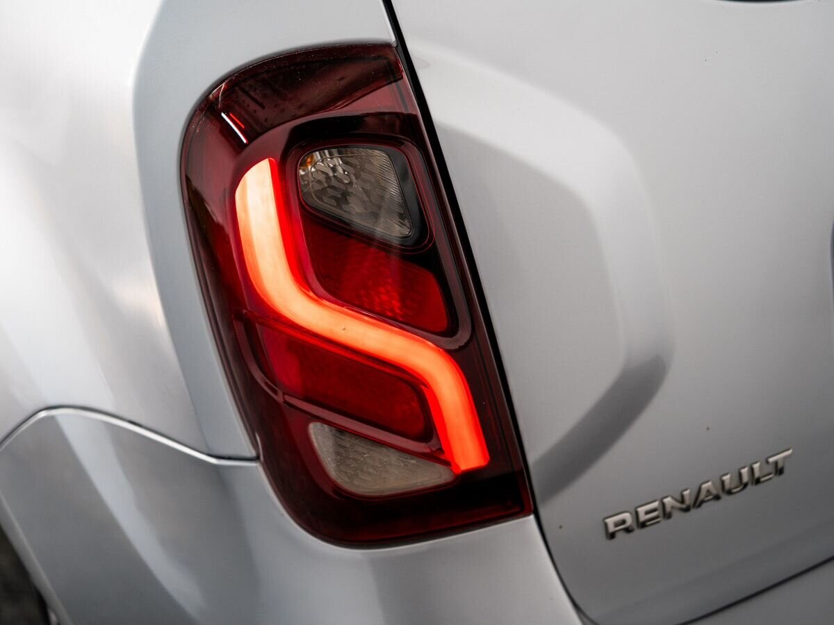 Renault Duster 2019 - фото автомобиля