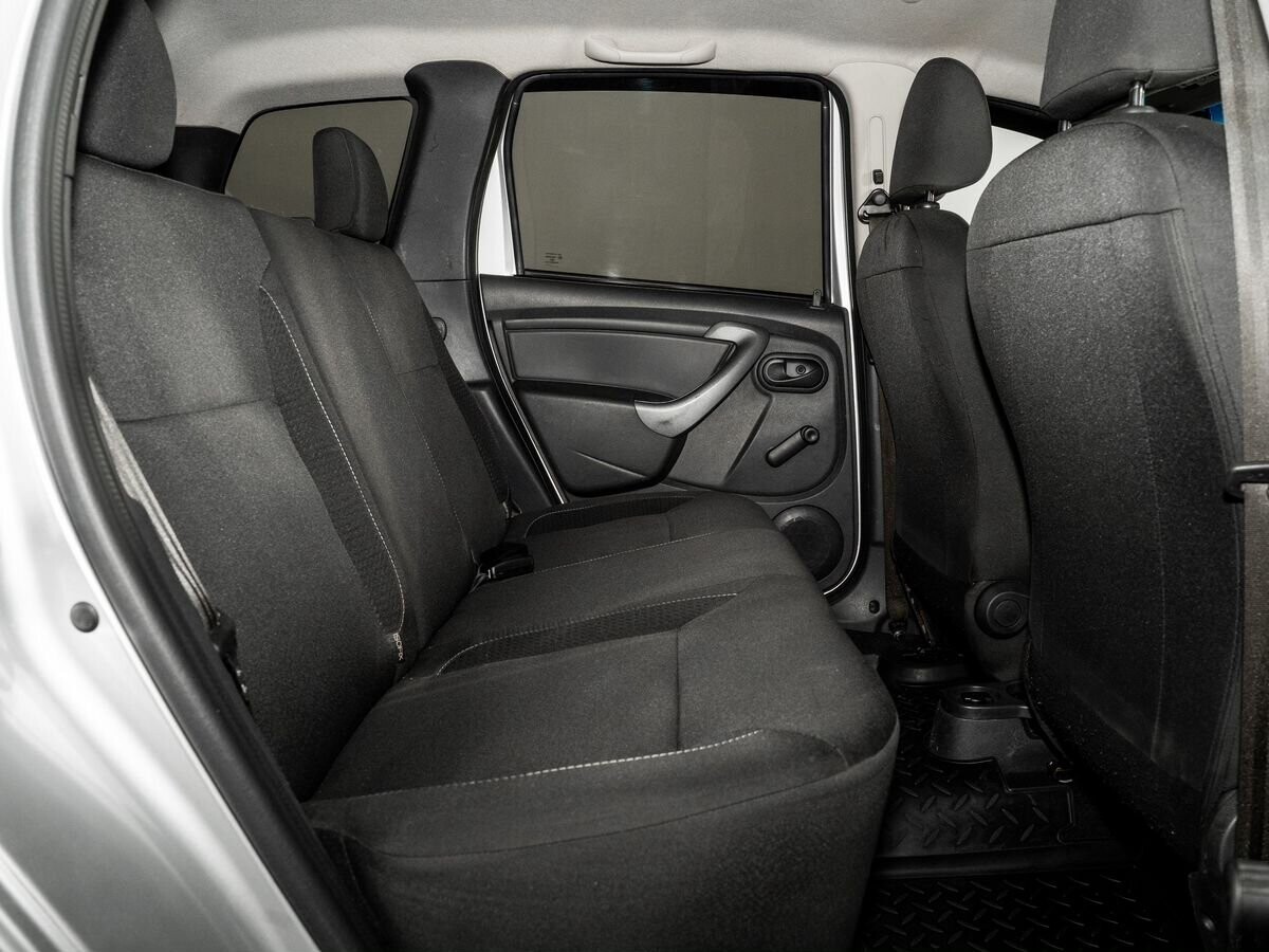 Renault Duster 2019 - фото автомобиля