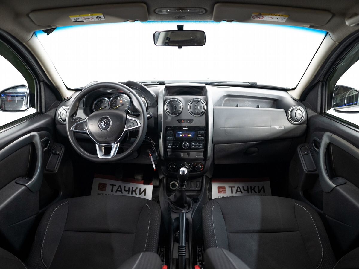 Renault Duster 2019 - фото автомобиля