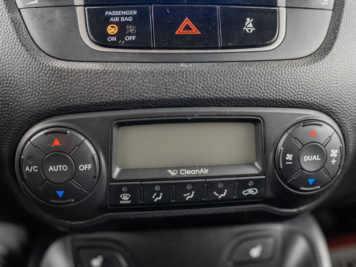 Hyundai ix35 2012 - фото автомобиля