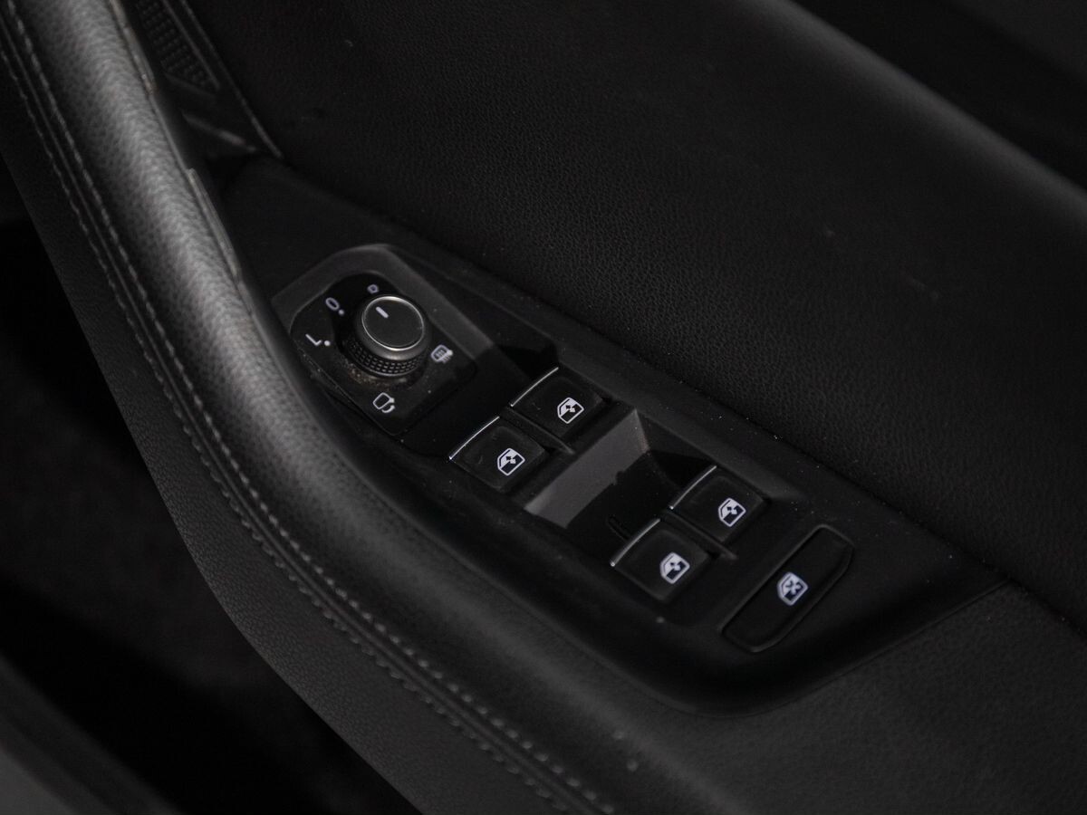 Volkswagen Passat 2016 - фото автомобиля