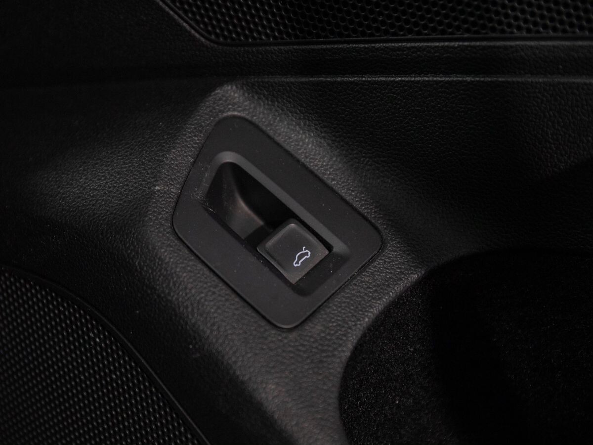 Volkswagen Passat 2016 - фото автомобиля