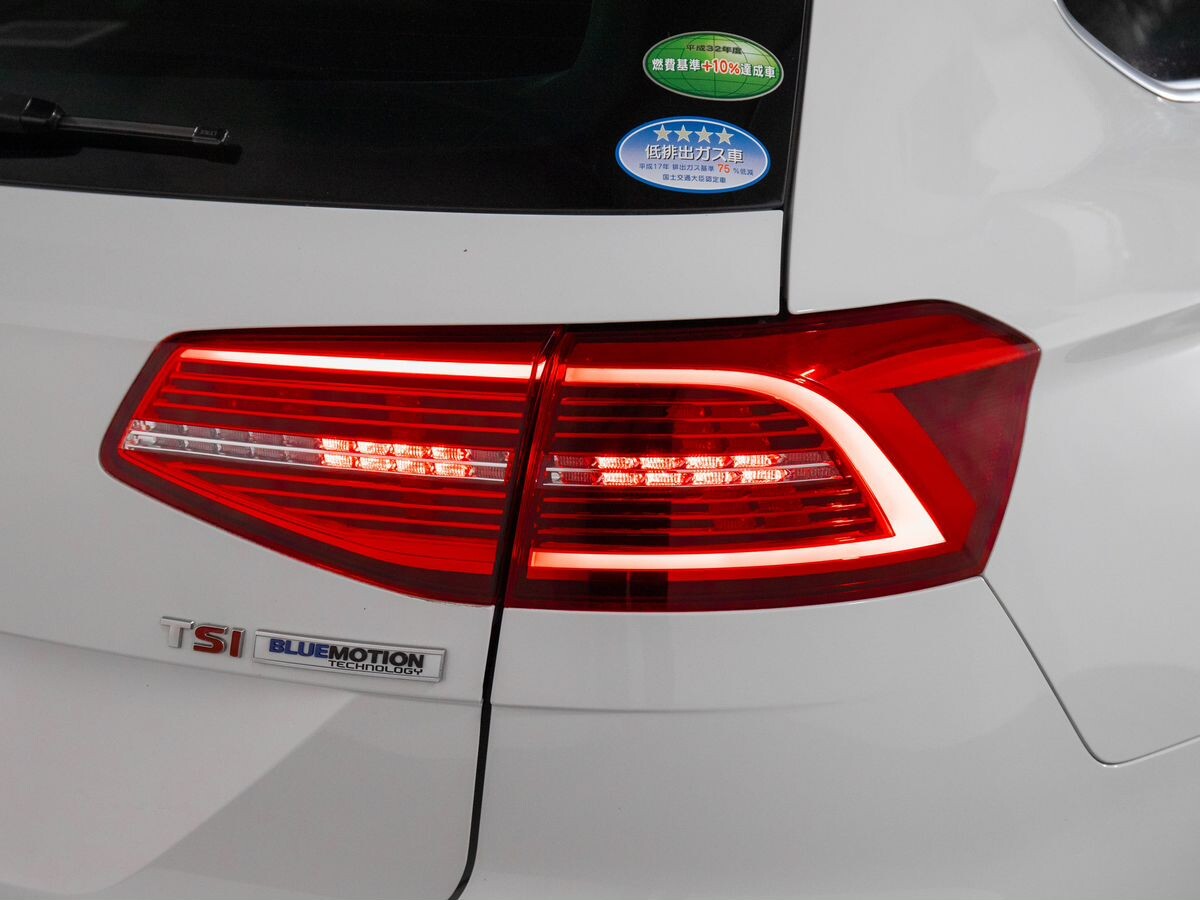 Volkswagen Passat 2016 - фото автомобиля