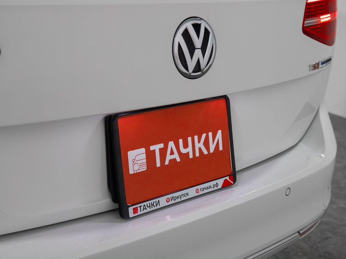 Volkswagen Passat 2016 - фото автомобиля