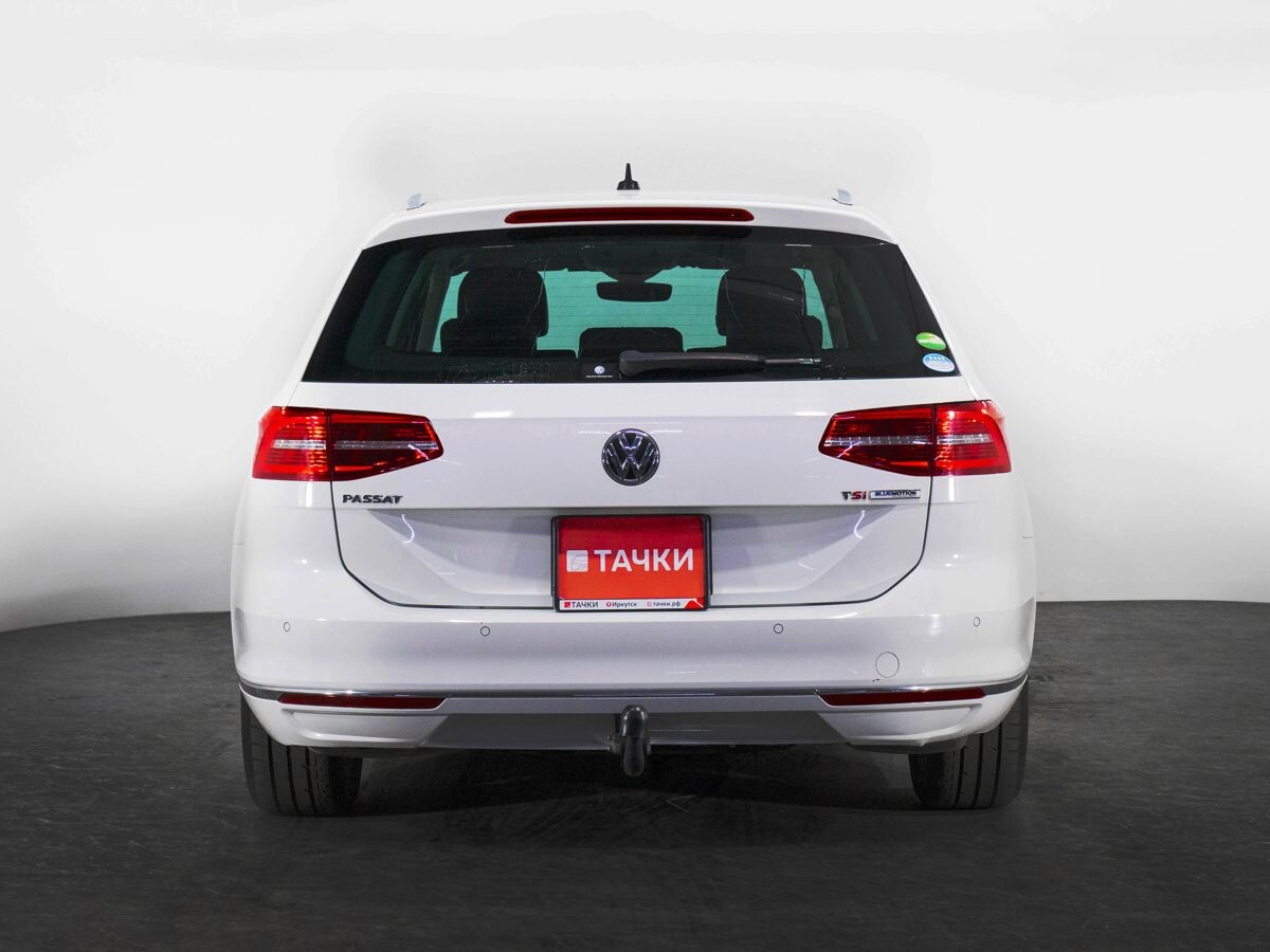 Volkswagen Passat 2016 - фото автомобиля