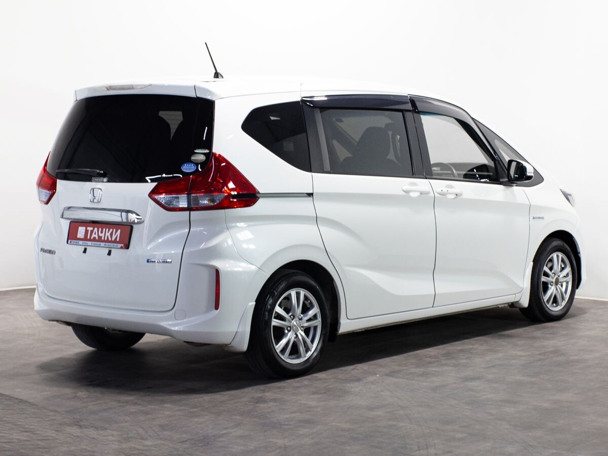 Honda Freed 2017 - фото автомобиля