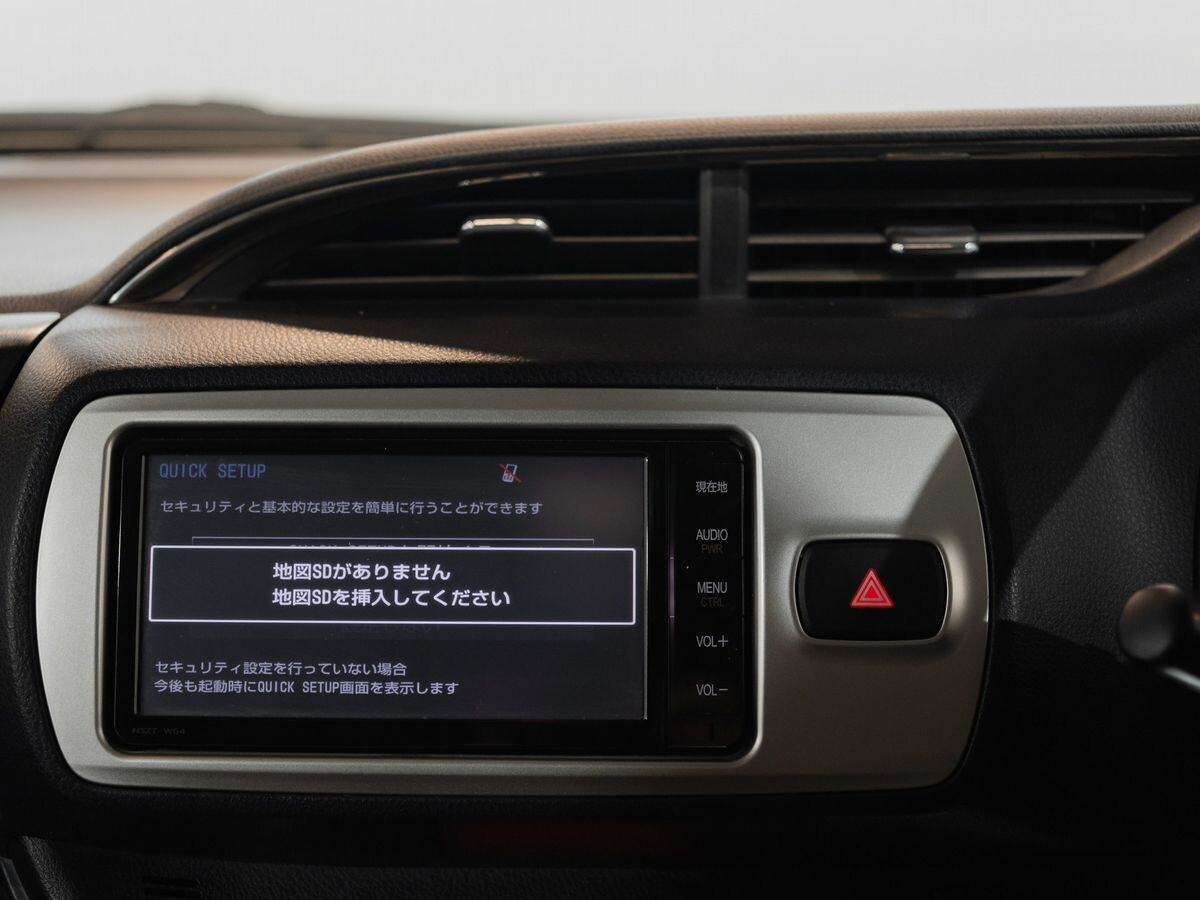 Toyota Vitz 2014 - фото автомобиля