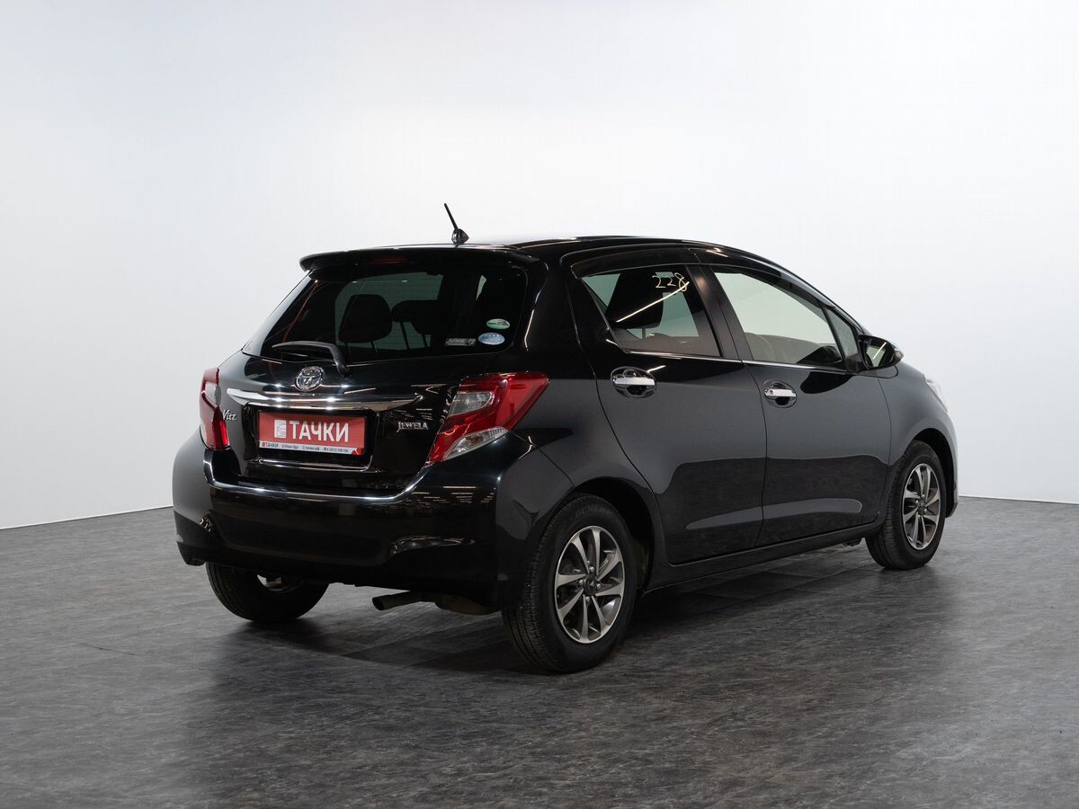 Toyota Vitz 2014 - фото автомобиля