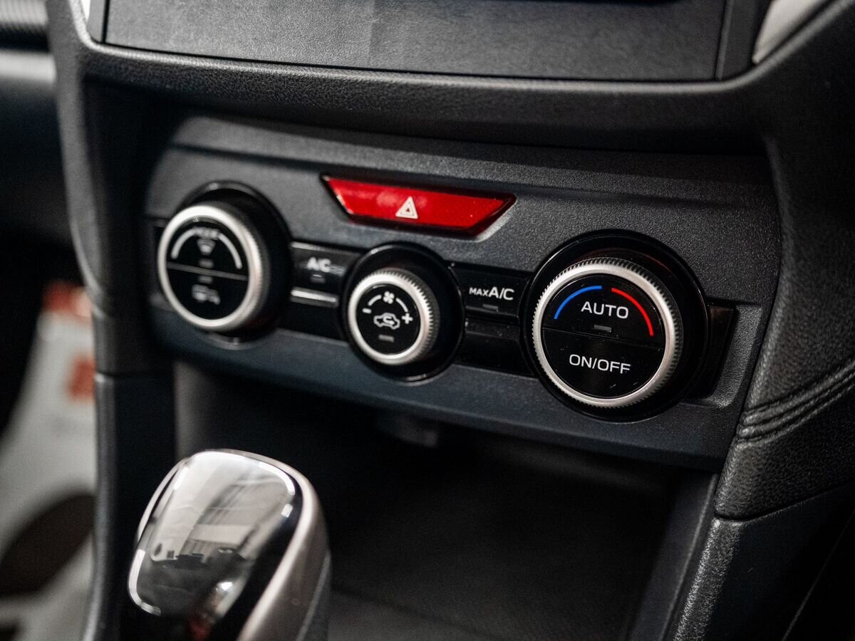 Subaru Impreza 2018 - фото автомобиля