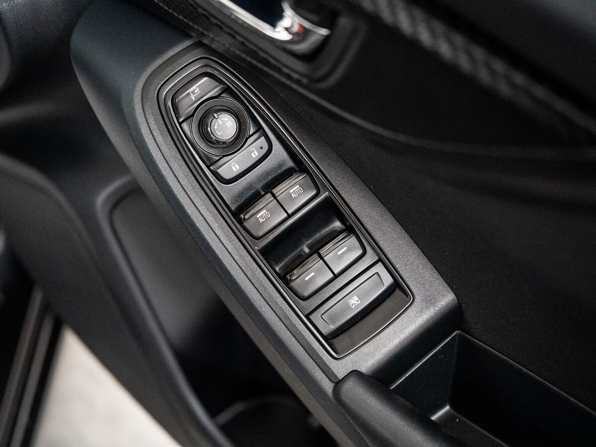 Subaru Impreza 2018 - фото автомобиля