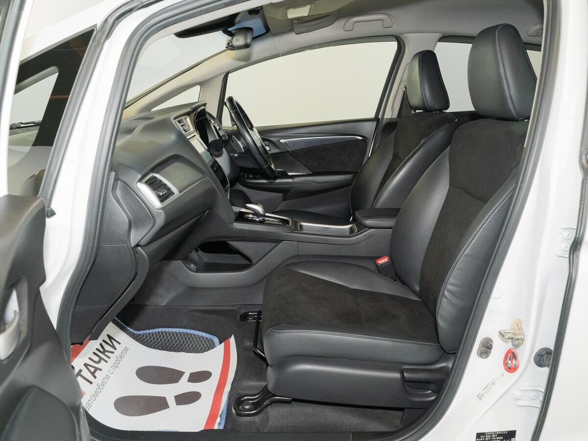 Honda Shuttle 2015 - фото автомобиля