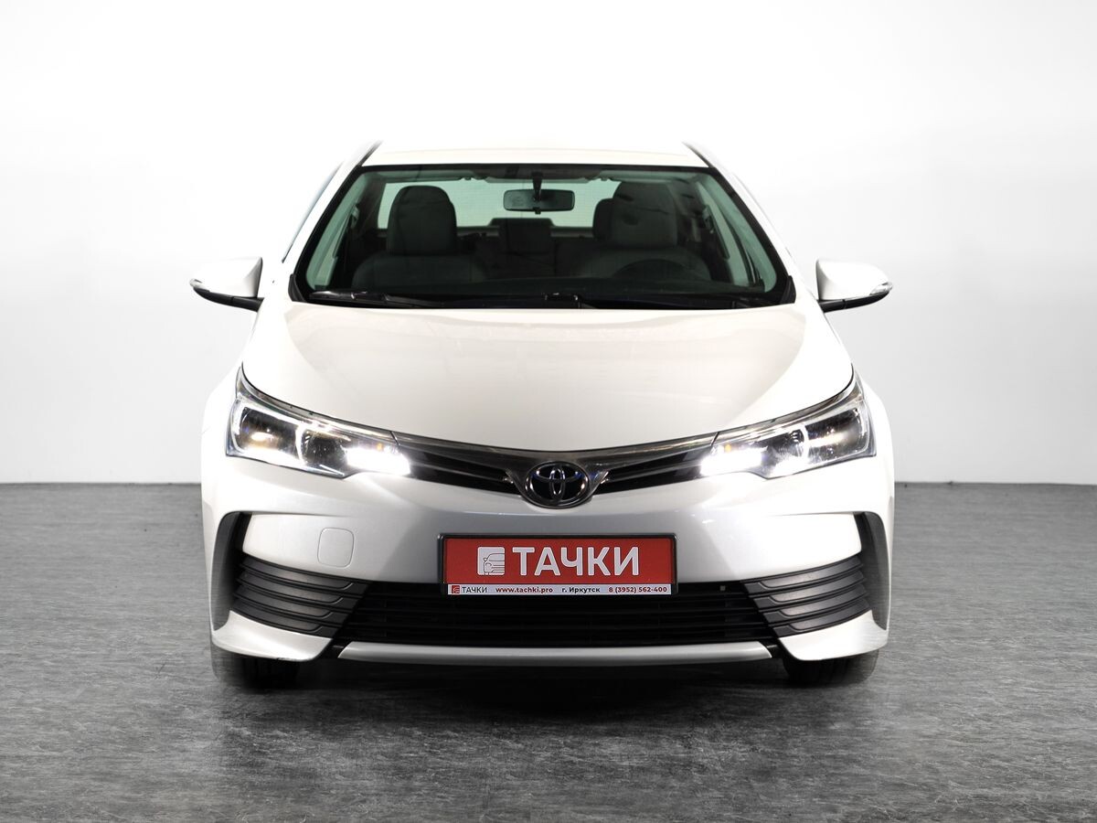 Toyota Corolla 2018 - фото автомобиля
