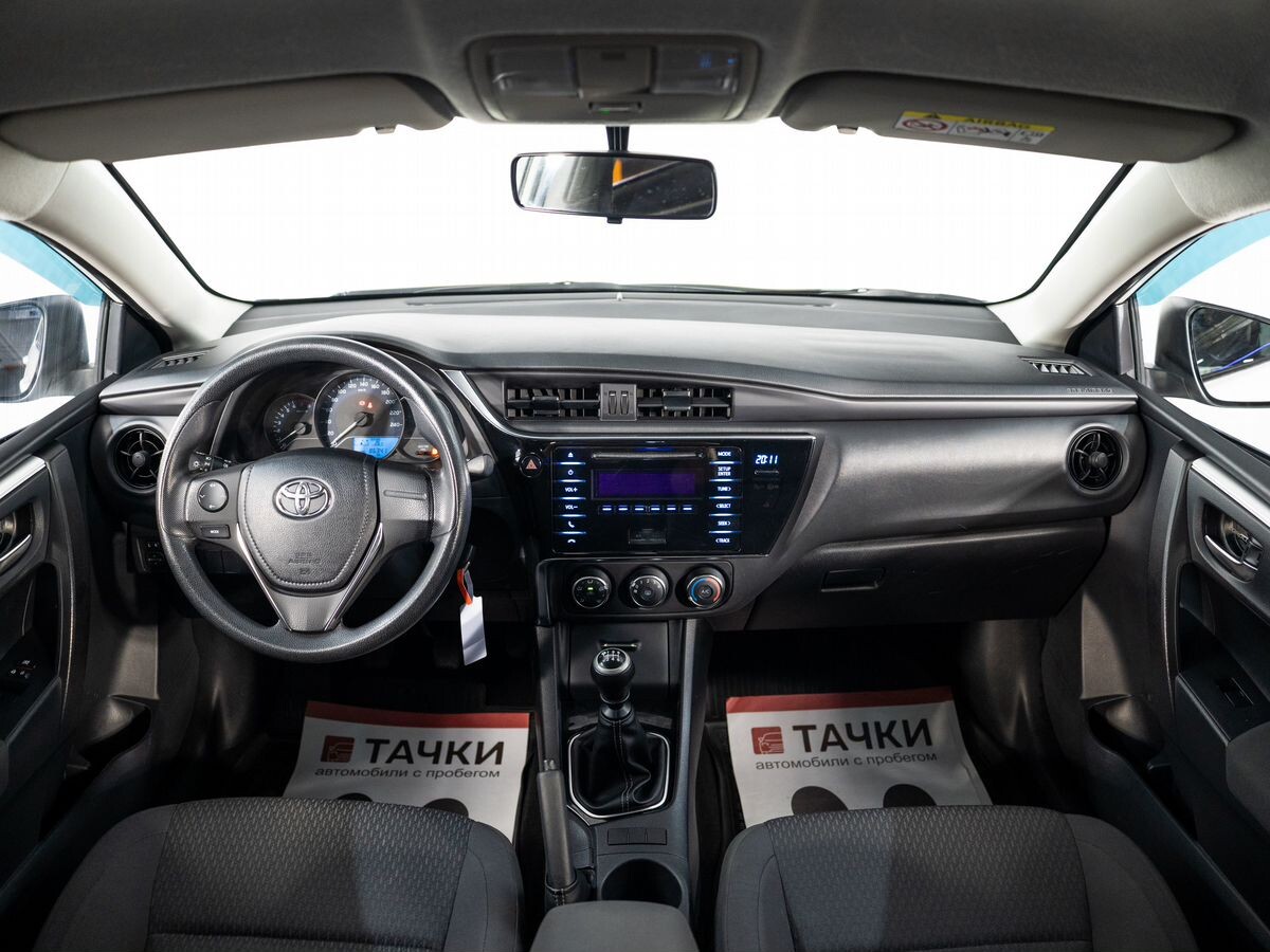 Toyota Corolla 2018 - фото автомобиля