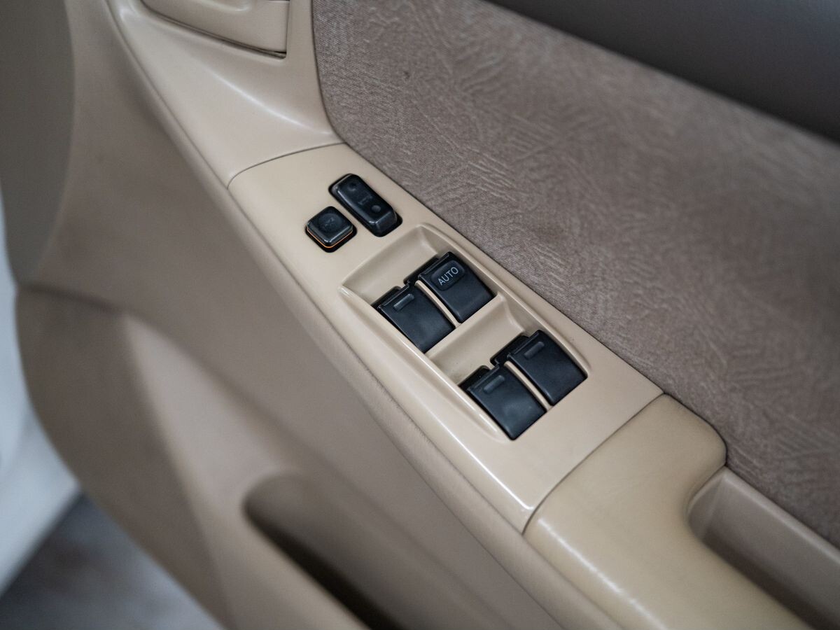 Toyota Corolla 2001 - фото автомобиля