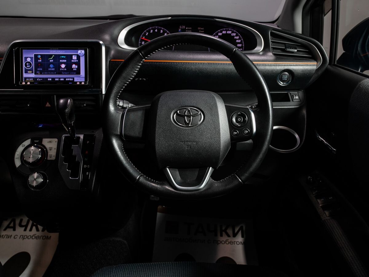 Toyota Sienta 2017 - фото автомобиля