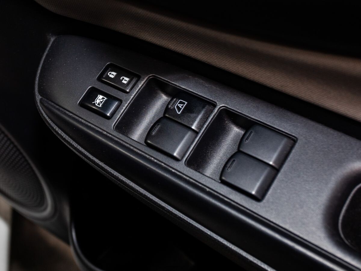 Nissan Note 2019 - фото автомобиля