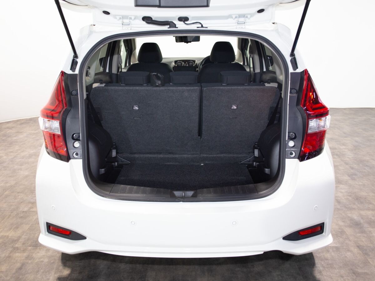 Nissan Note 2019 - фото автомобиля