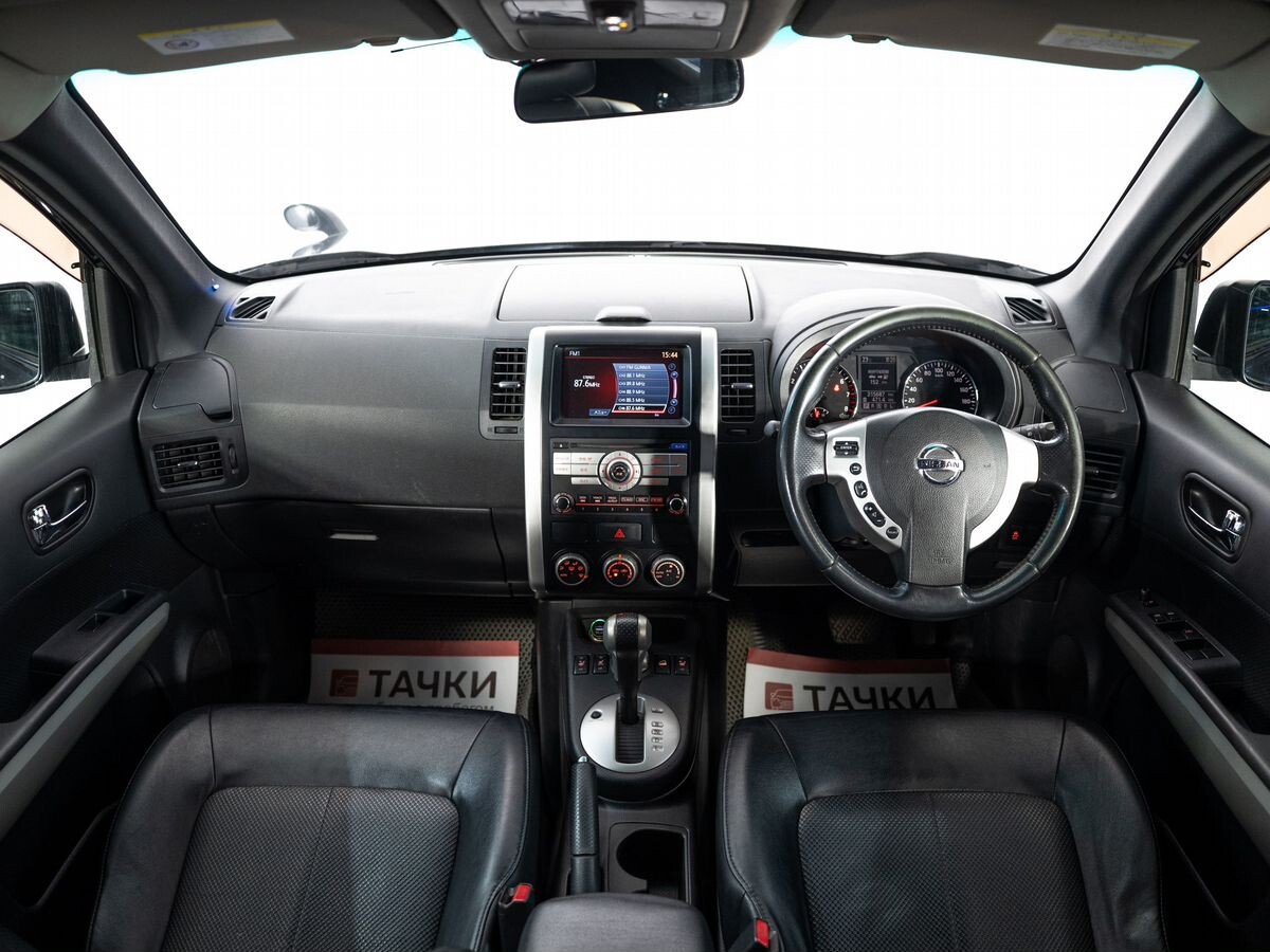 Nissan X-Trail 2011 - фото автомобиля